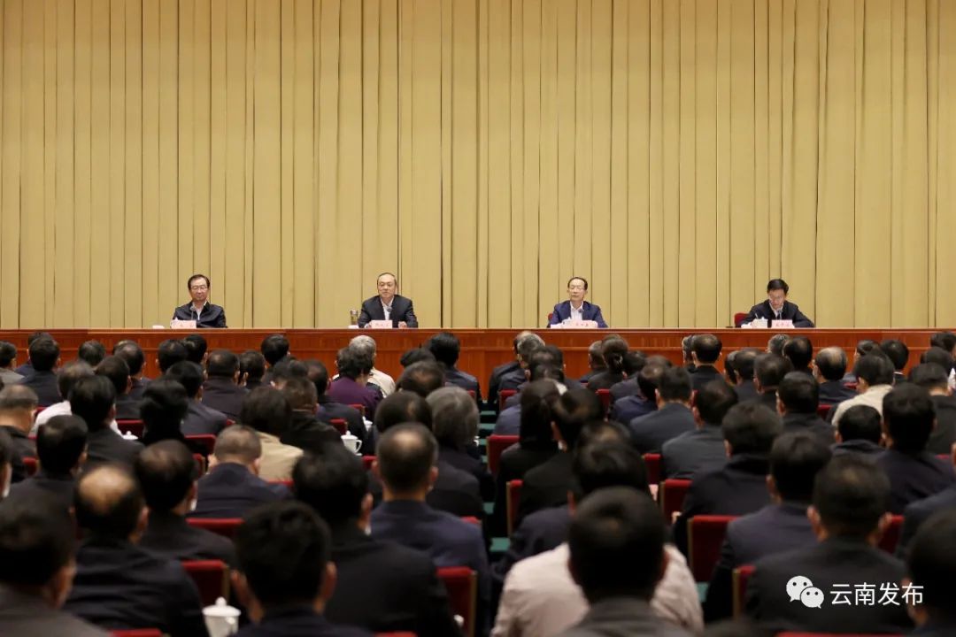 中共中央决定：王宁同志任云南省委委员、常委、书记，阮成发同志不再担任云南省委书记、常委、委员职务