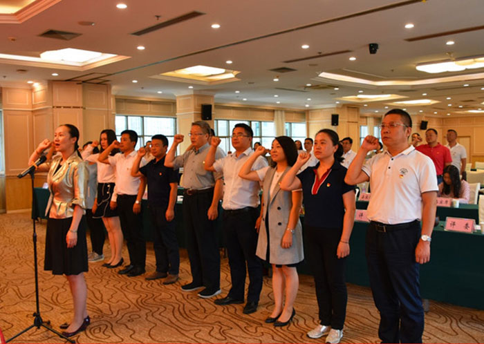 守初心锲而不舍，担使命奋发有为——51视频
举行迎“七一”主题党日活动